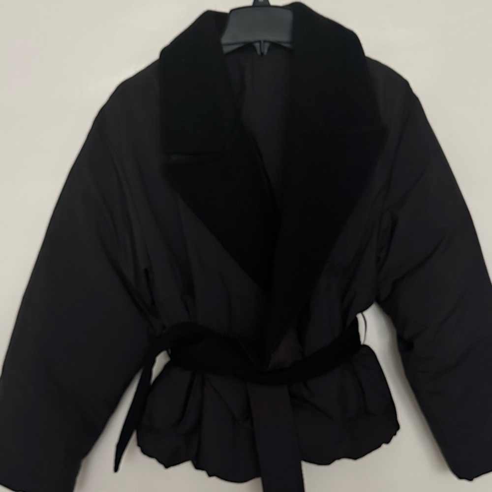 Source Unknown Black Puffer Coat
